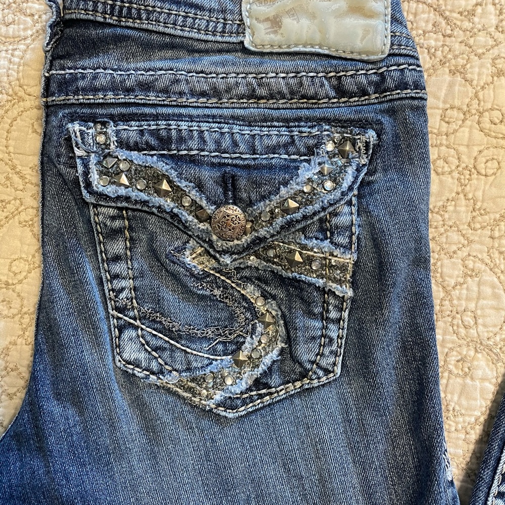 Buckle jeans